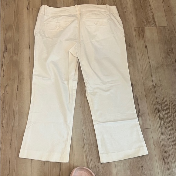 Women's Cream Capris - Picture 4 of 9